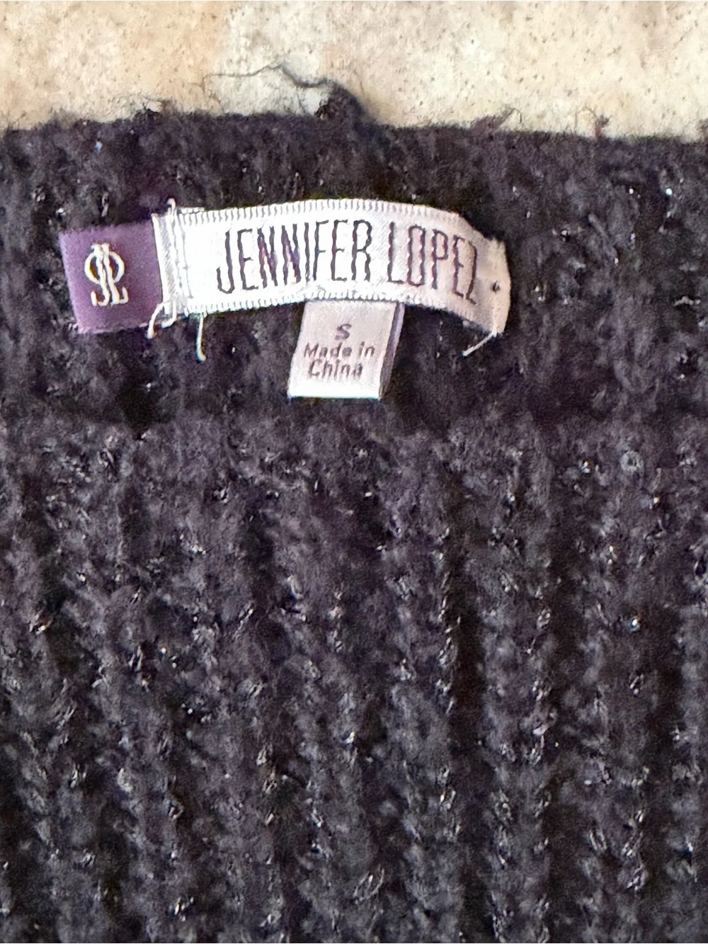 Jennifer Lopez J-Lo Black Ribbed Knit Sequin Sparkle Pullover Sweater Size S - Picture 3 of 3